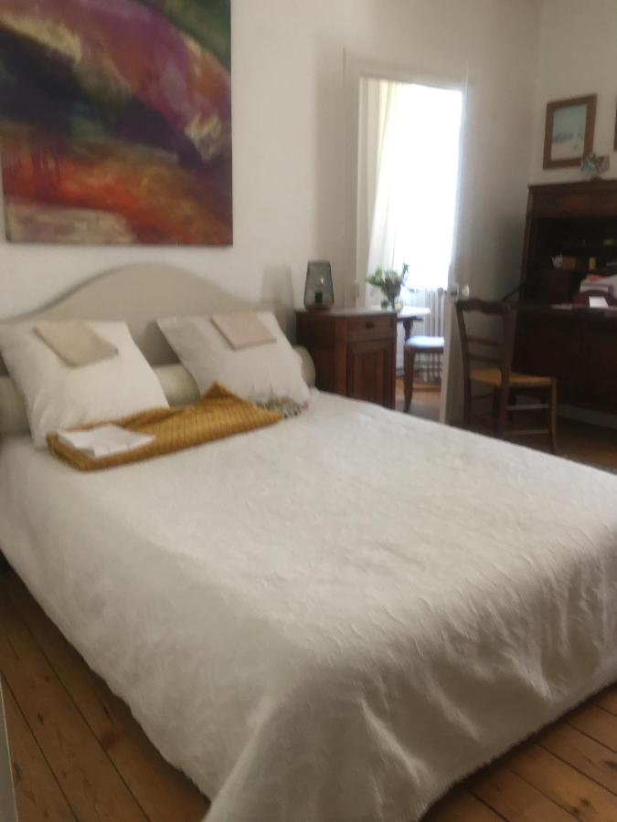 Le Magnolia Bed and Breakfast La Rochefoucauld Εξωτερικό φωτογραφία